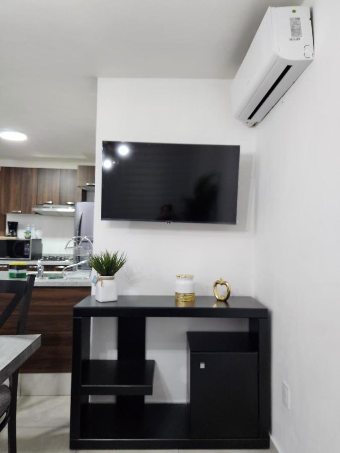 Apartamento Nuevo Y Amplio Departamento Con Alberca Y Seguridad En El Centro De